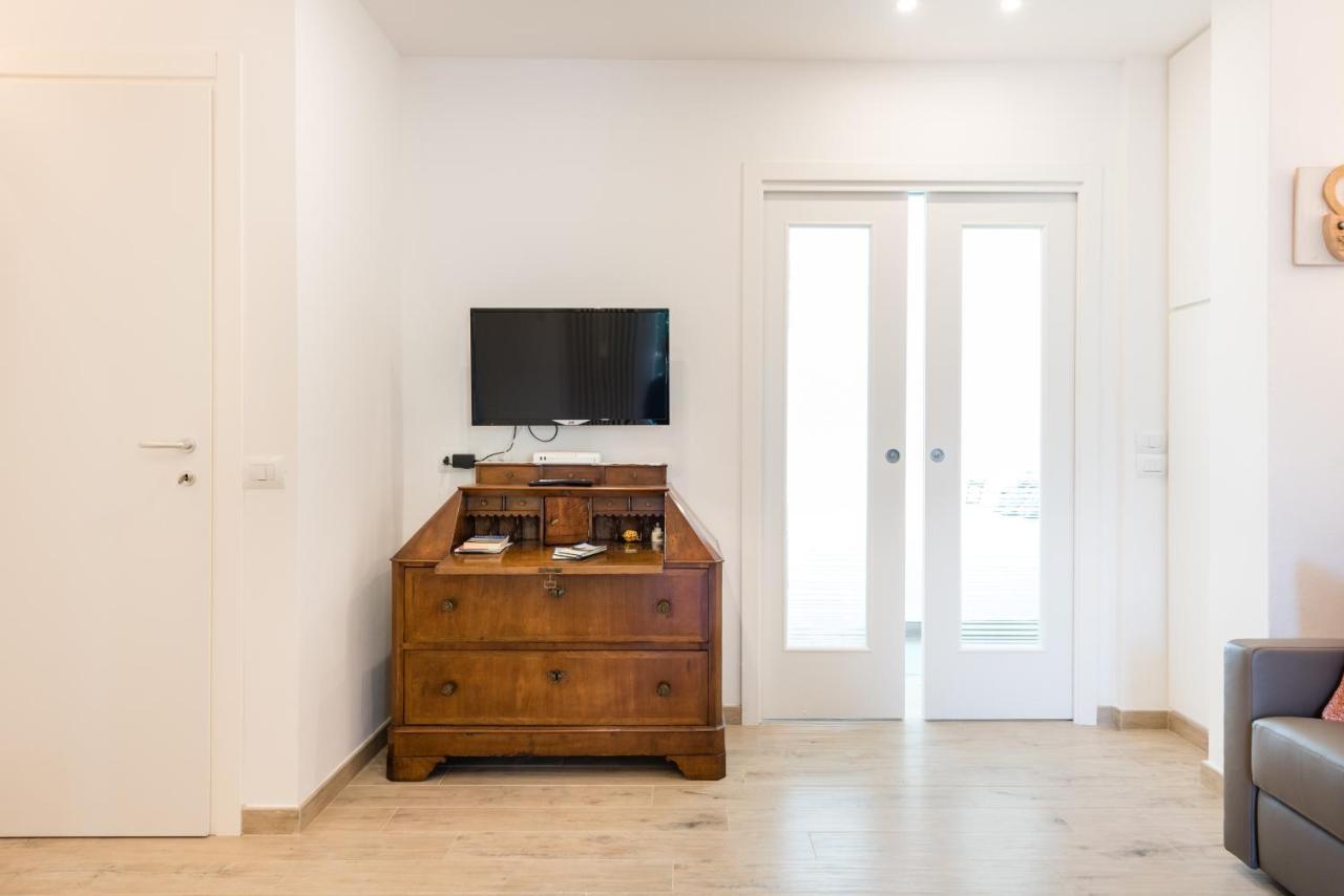 Modern Flat Alberti Arno River Lift&terraces Appartamento Firenze